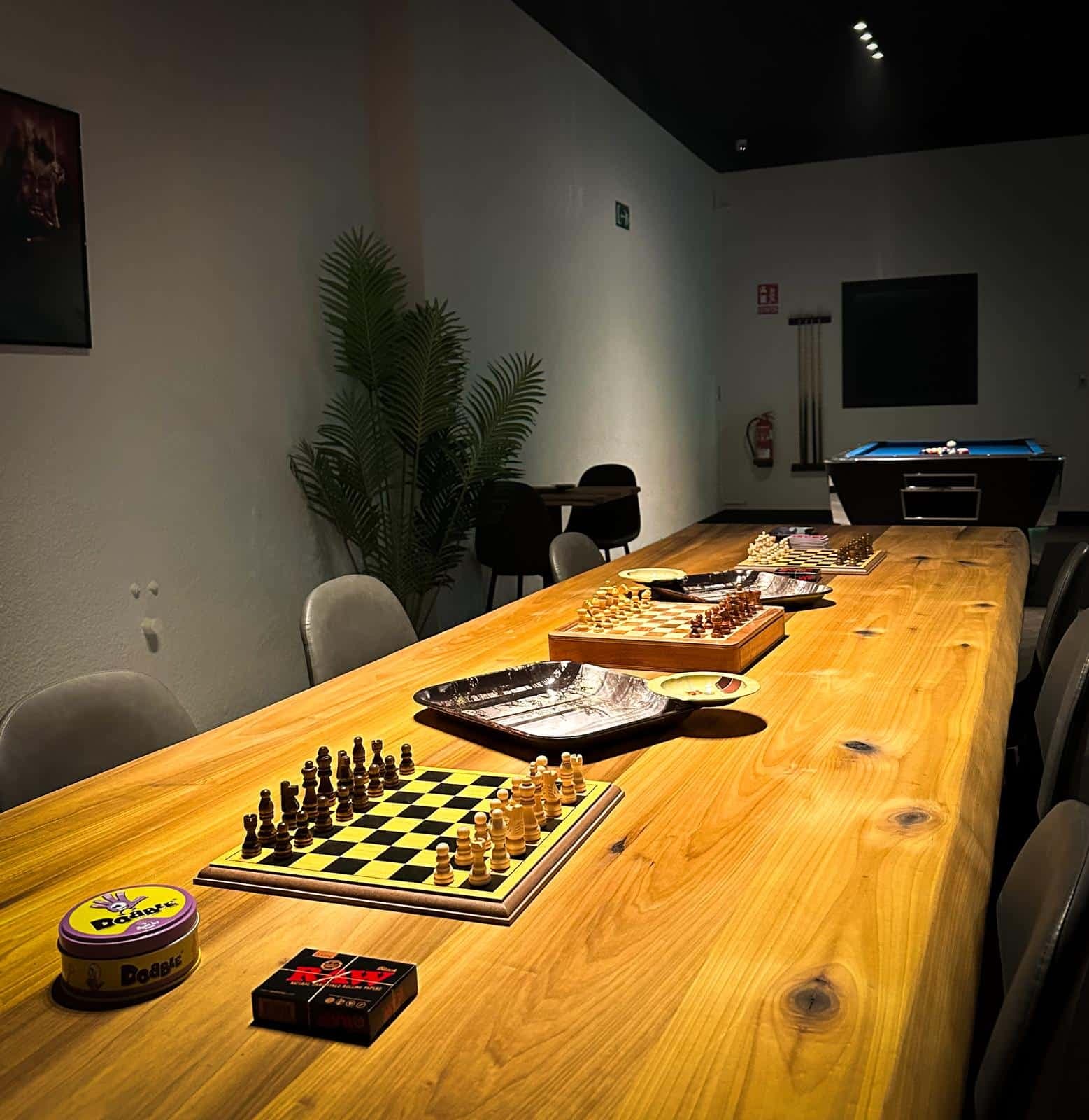 Four Twenty cannabis club (Reviews & Invite)