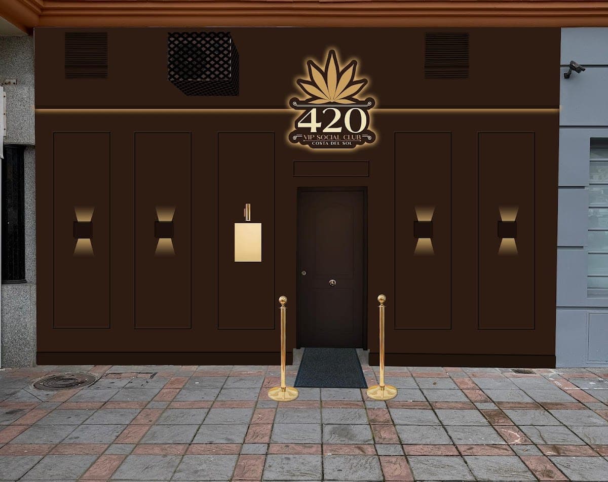 Social Club VIP 420 Los Boliches