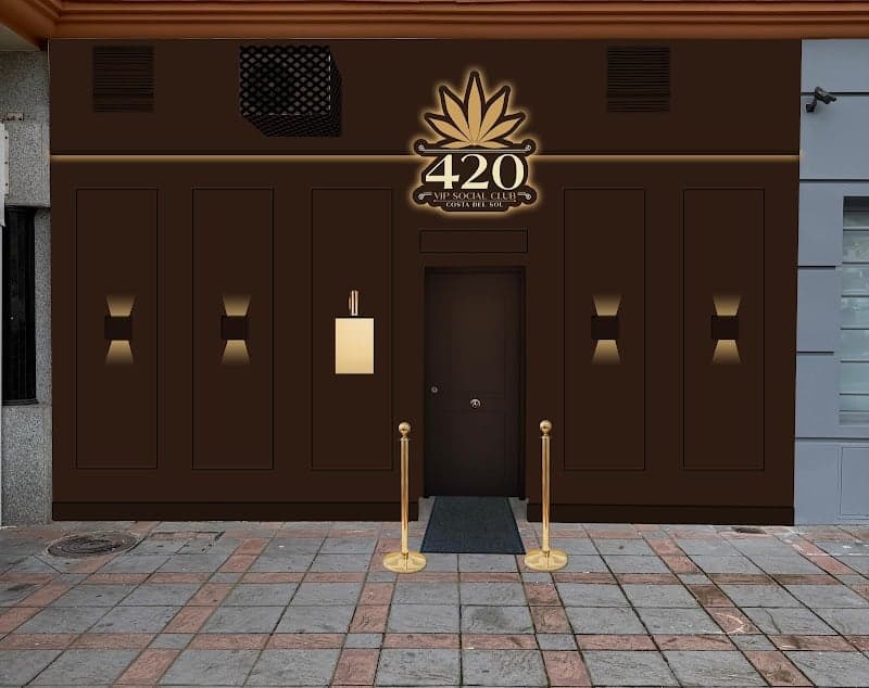 Social Club VIP 420 Los Boliches Malaga 3