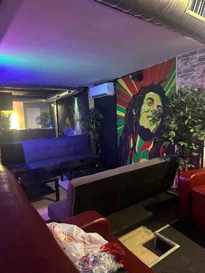 La Santa Social Club 4:20