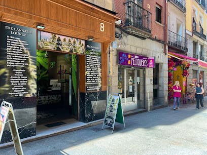 THE CANNABIS LOUNGE