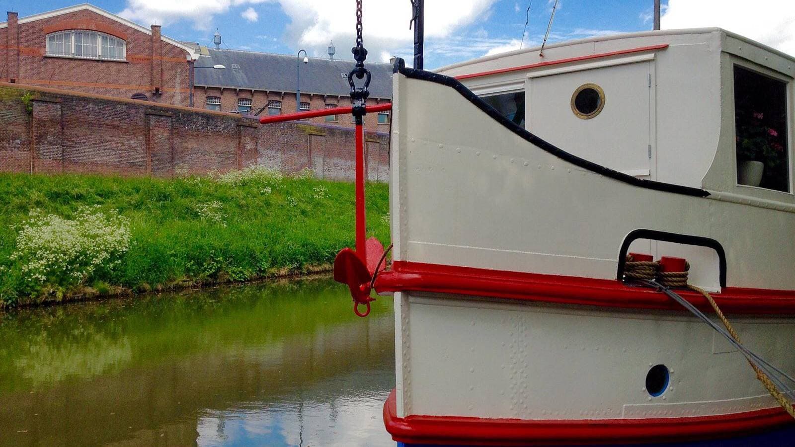 Culture Boat | Coffeeshop & Seed Shop 4