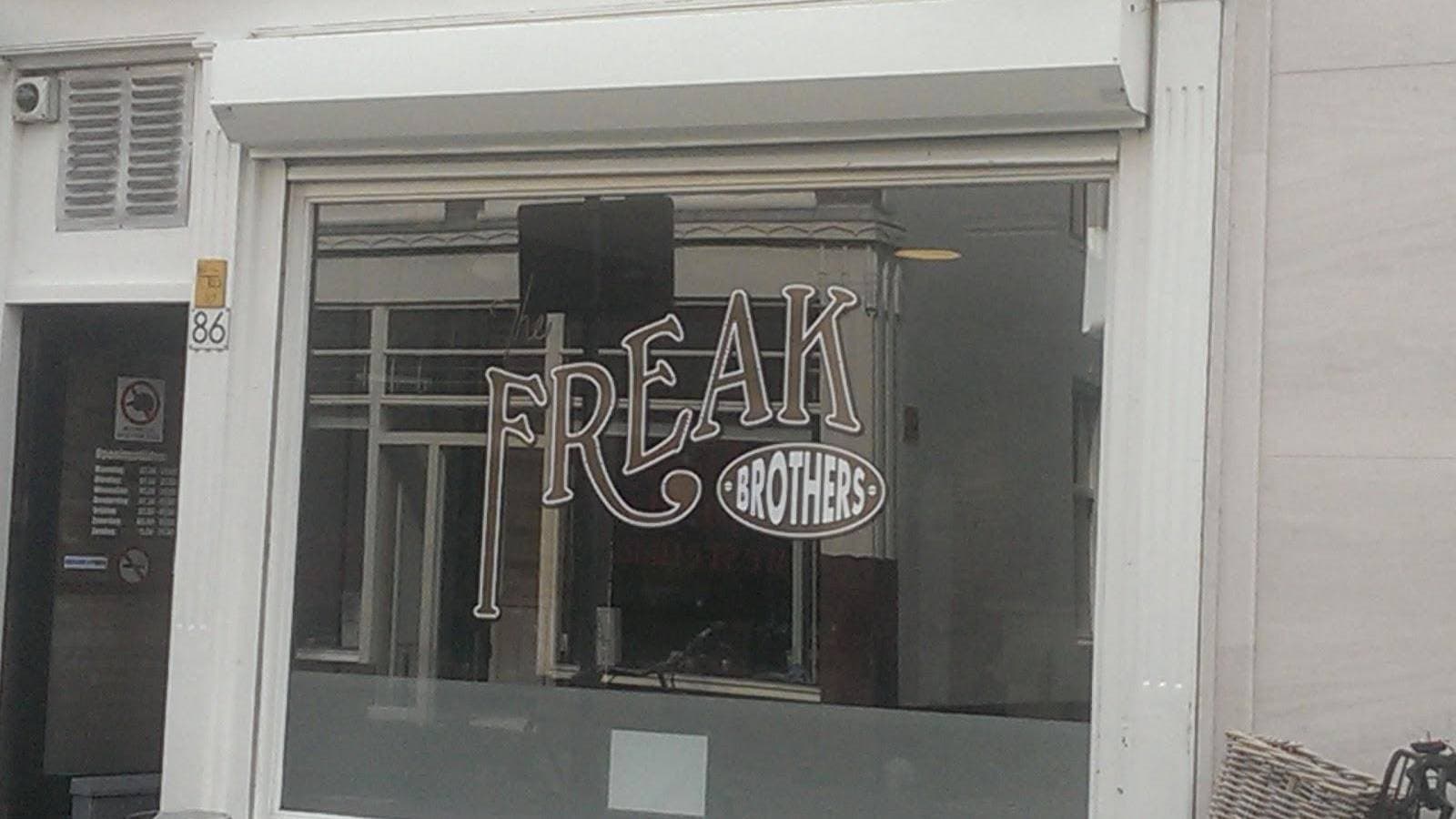 Coffeeshop The Freak Brothers 2
