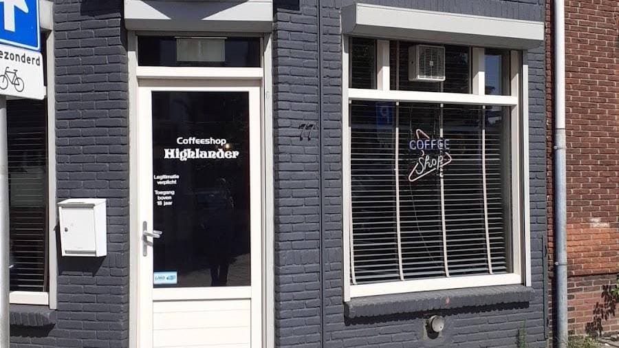 Coffeeshop Highlander 2